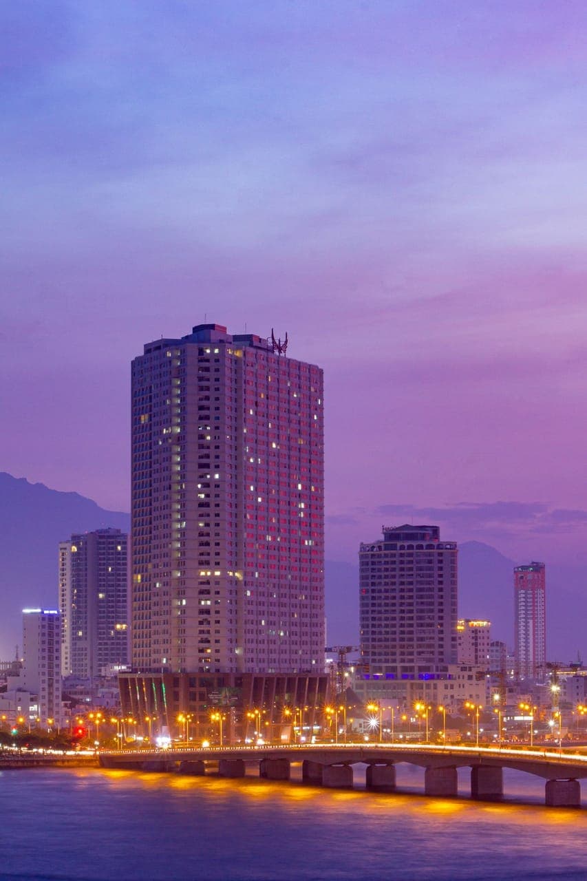 Golden Bridge Da Nang