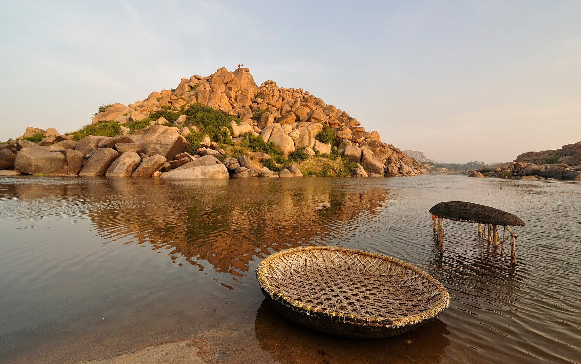 Coracle on the Tungabhadra River, Hampi