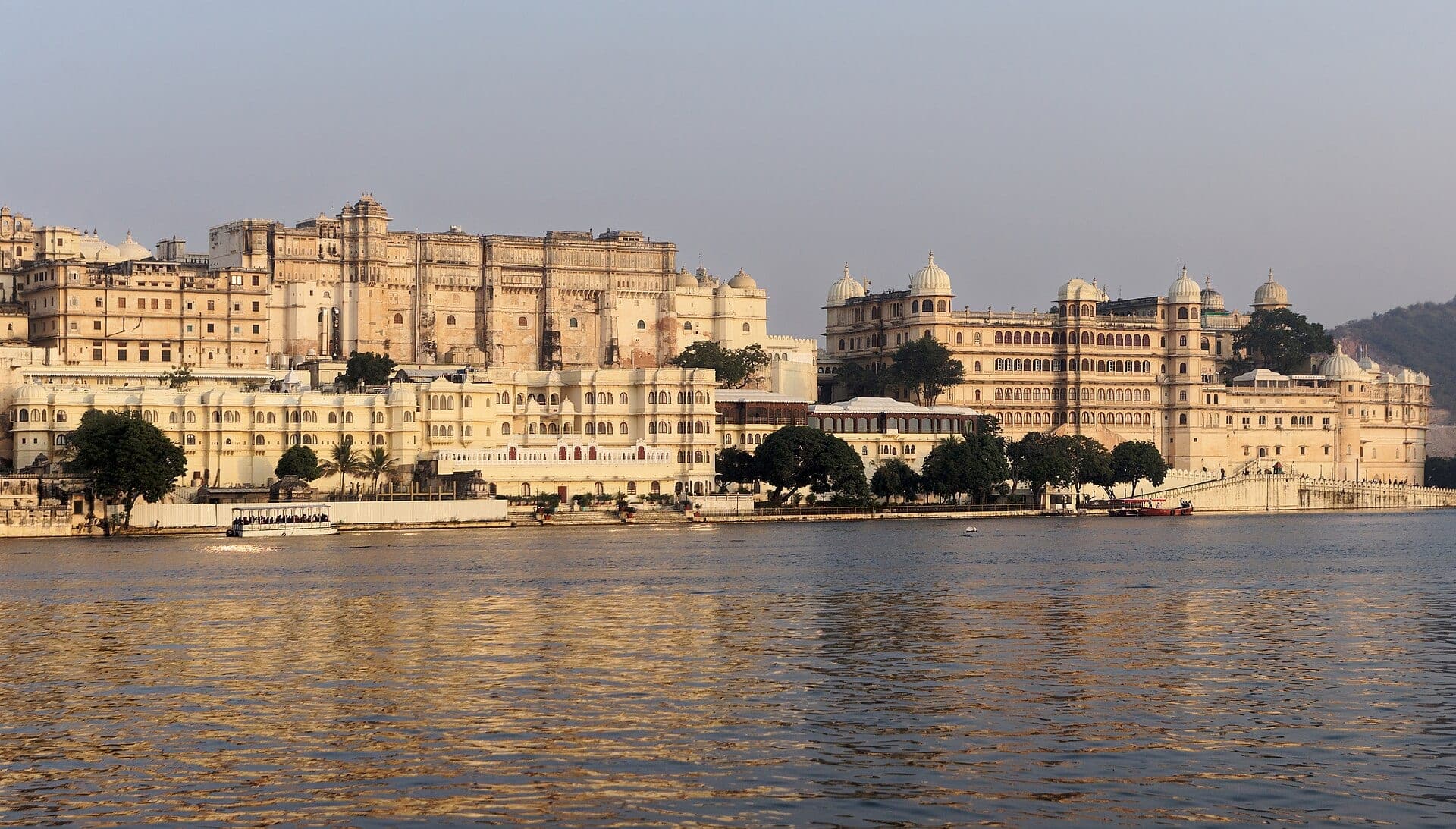 City Palace on Lake Pichola, Udaipur