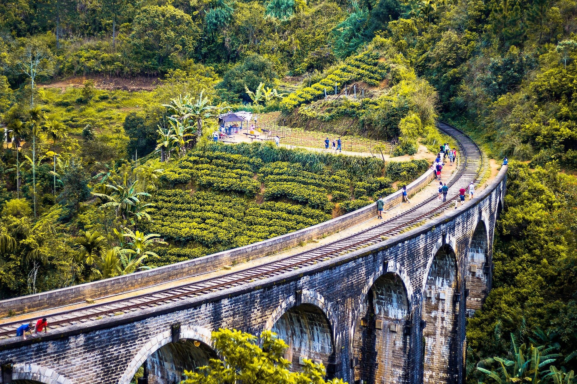Nine Arches Bridge, Ella